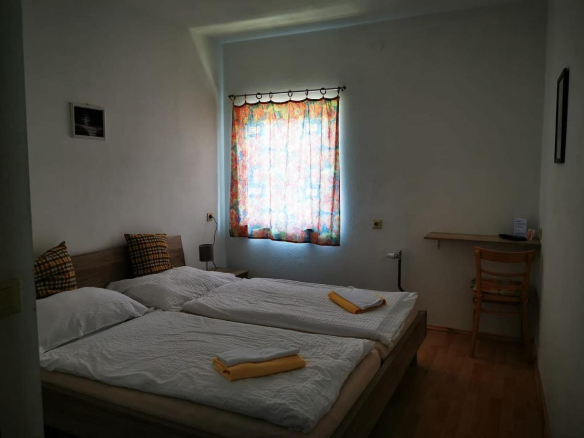 Hotel Goldene Krone ミステルバッハ エクステリア 写真