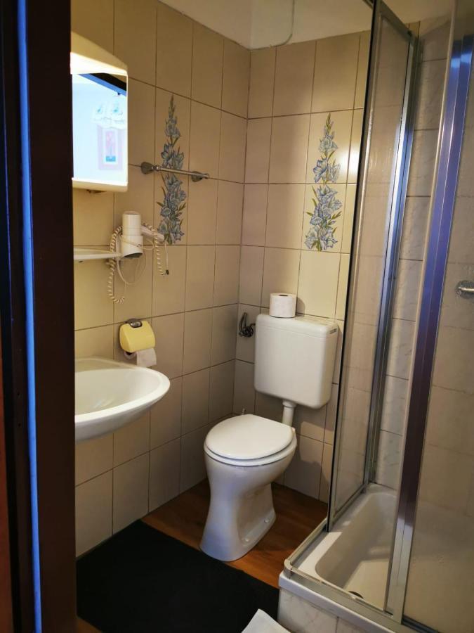 Hotel Goldene Krone ミステルバッハ エクステリア 写真