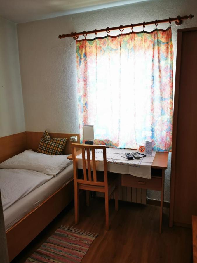 Hotel Goldene Krone ミステルバッハ エクステリア 写真