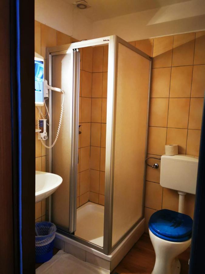 Hotel Goldene Krone ミステルバッハ エクステリア 写真